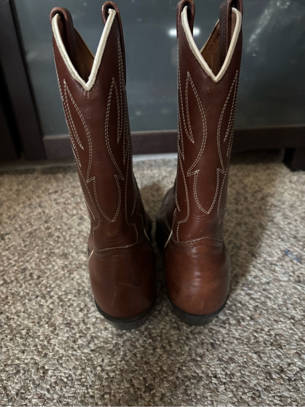 Women's Brown Leather Western Heeled Boots - Picture 3 of 10